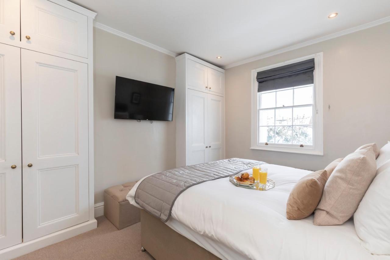 Beautiful 4 Bedroom Home Cheltenham Extérieur photo
